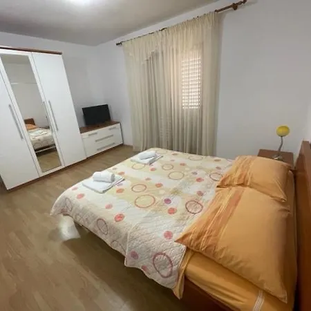 מלון Mirjana