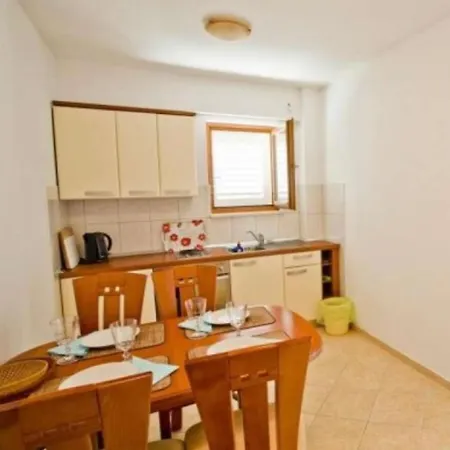 Mirjana Hotel Kuciste